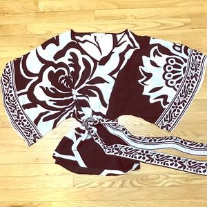 White House Black Market Top!